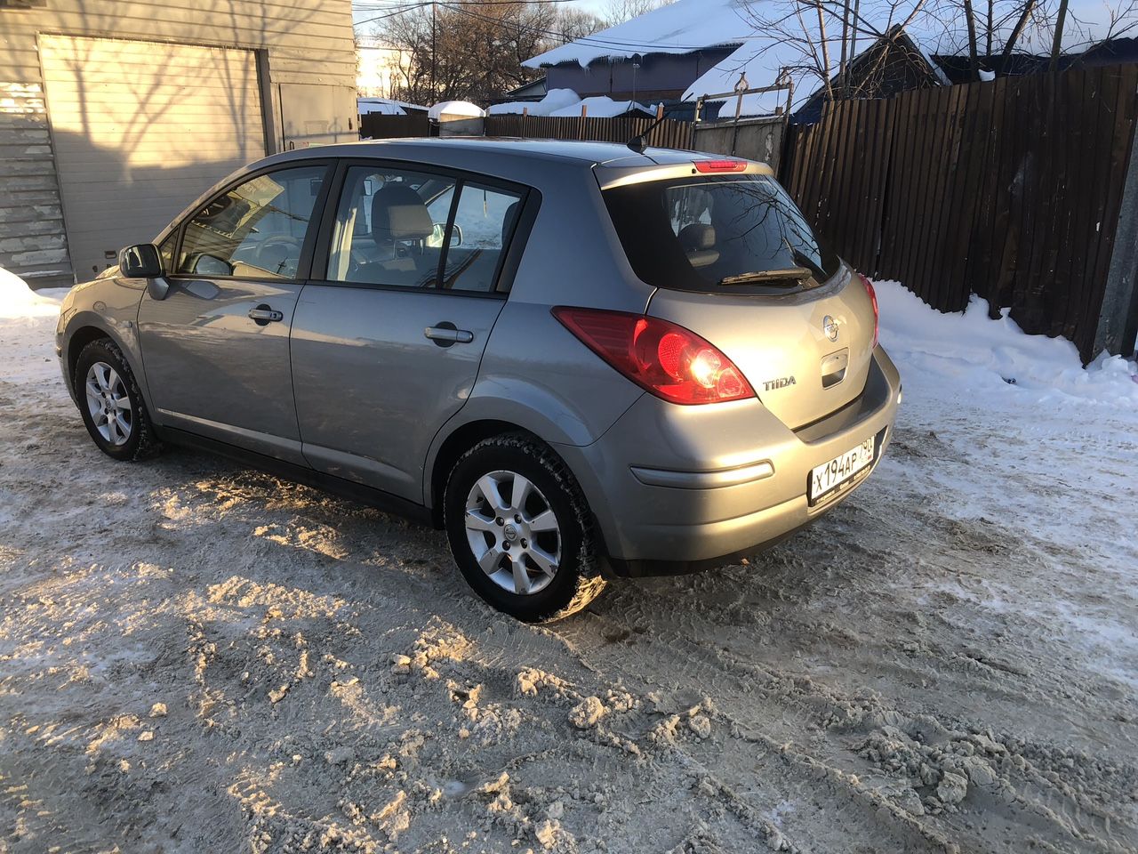 Nissan Tiida: фото владельца