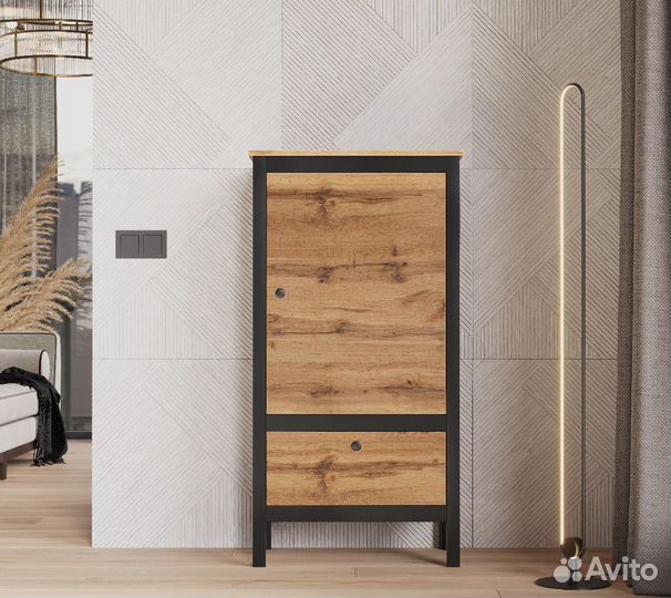 Шкаф невысокий 