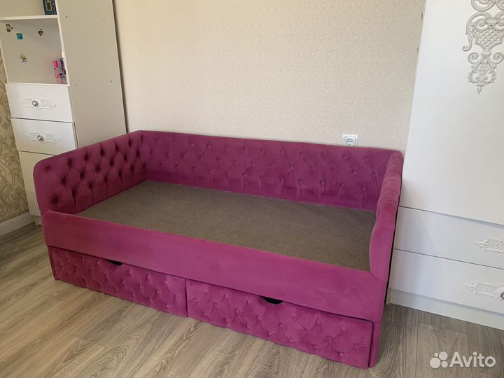 Кровать для девочки бу