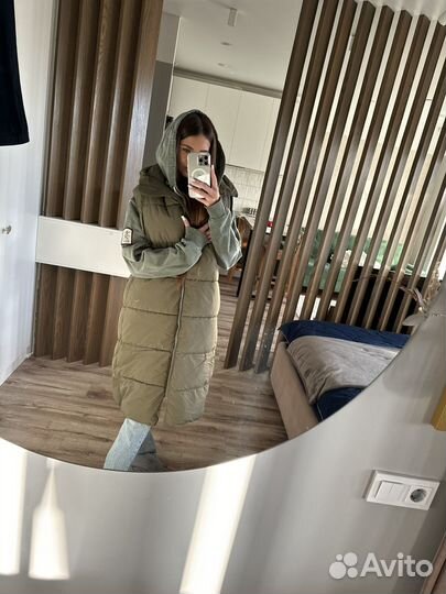 Пуховик жилетка женский H&M