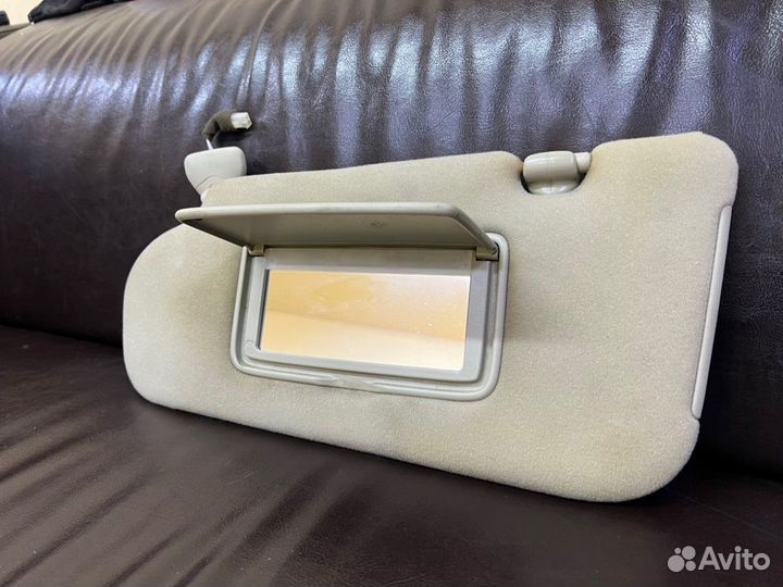 Козырек солнцезащитный бу левый Infiniti Fx35 S50