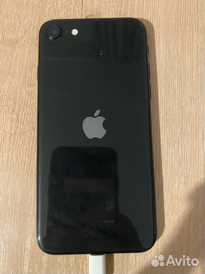 iPhone SE (2020), 64 ГБ