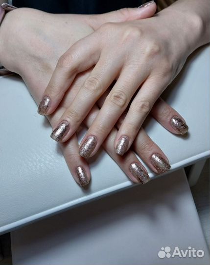 Комбинированный маникюр с покрытием гель-лака