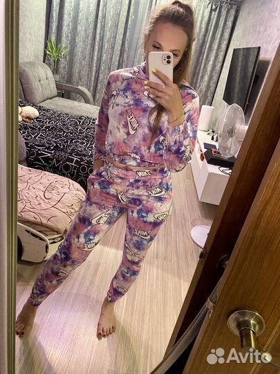 Спортивный костюм