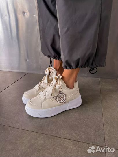 Кроссовки женские р.36-41