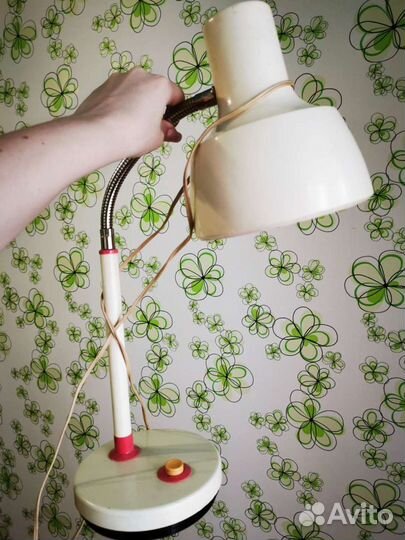 Лампа настольная