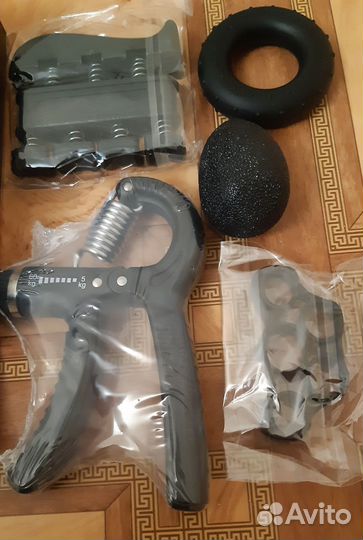 Эспандер кистевой 5 в 1