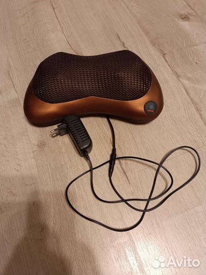 Массажная подушка для шеи