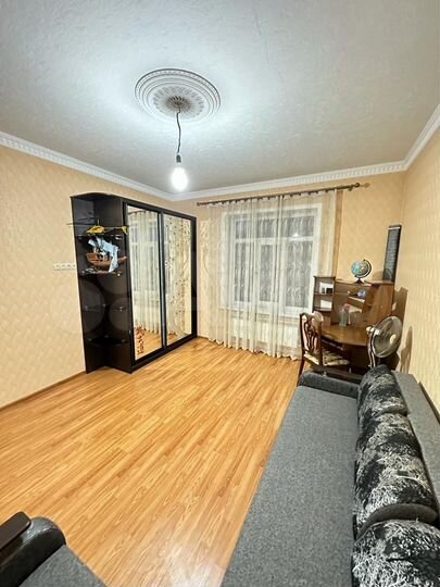 Комната 25 м² в 5-к., 2/3 эт.