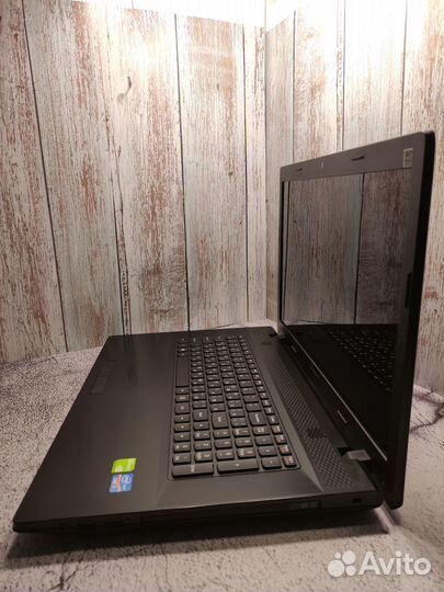 Игровой Lenovo intel i7/17.3 Дюйма/SSD/GeForce 2GB