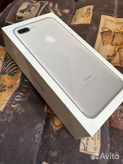 Коробка от iPhone 7 plus 32gb