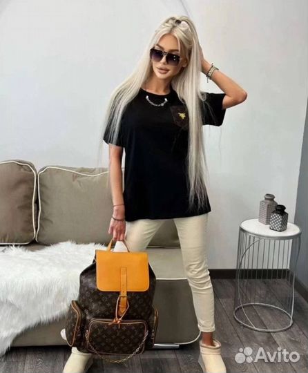 Футболка черная LV