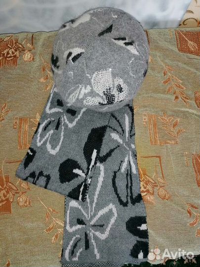 Комплект шапка и шарф женский