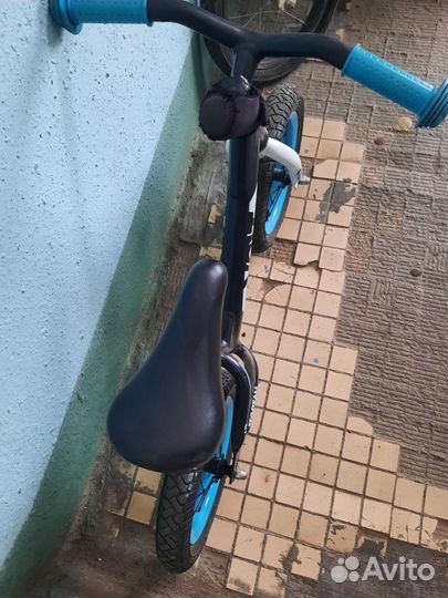 Детский беговел Volt от Tech Team