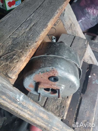 Вакуумный усилитель тормозов. Волга/газель