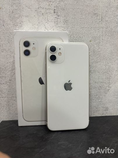 iPhone 11, 64 ГБ