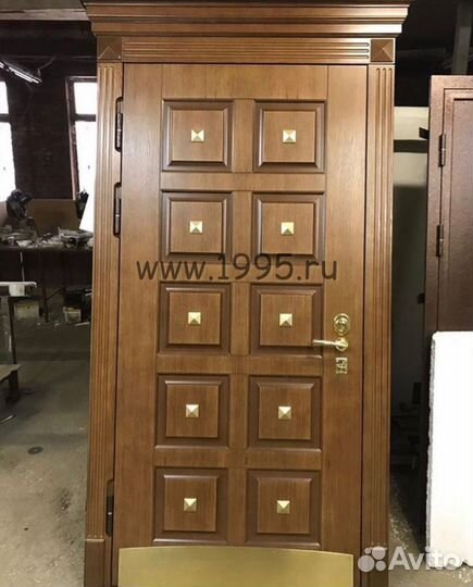 Стальная дверь в дом