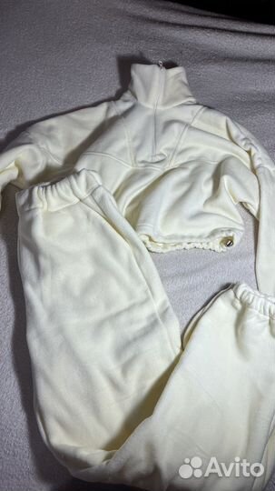 Костюм женский новый