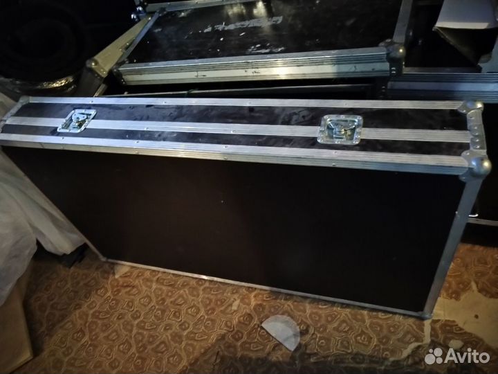 Allen & Heath GL 2400 - 40 с кейсом