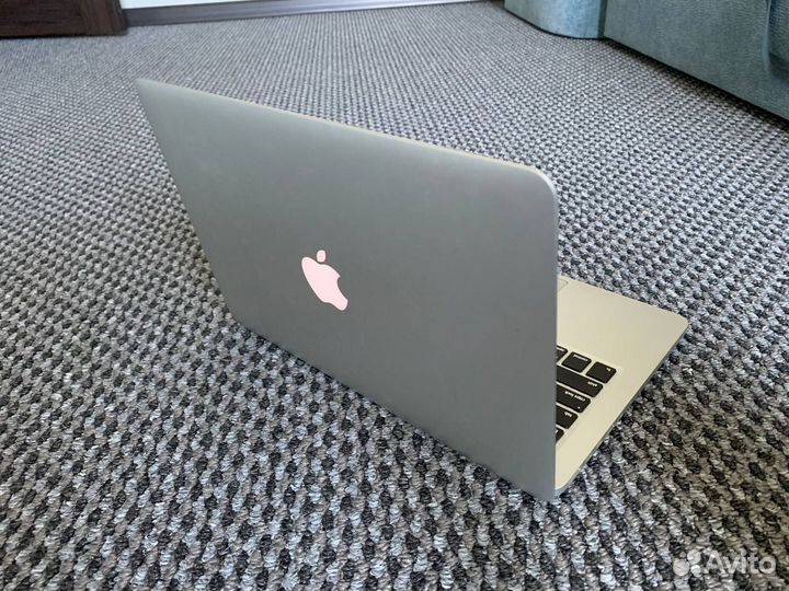 Macbook Pro 13 early 2015 8/512