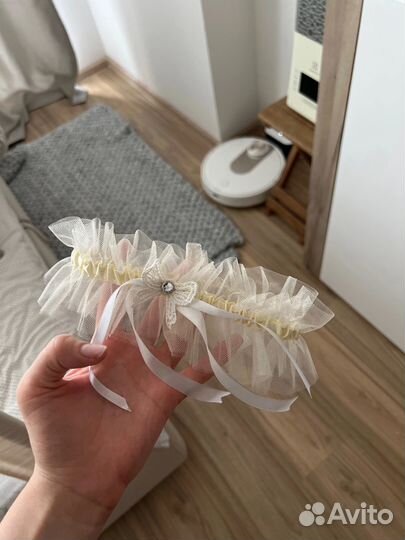 Свадебная подвязка новая цвета шампань