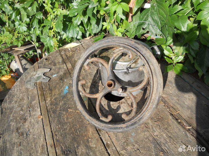 Приводное колесо от швейной машины только самовыво