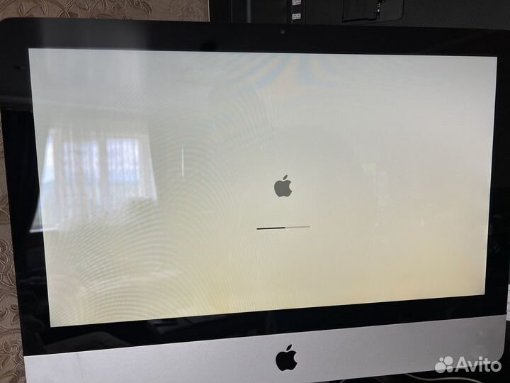 Apple iMac 21.5 2010