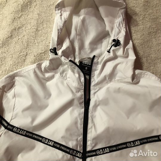 Ветровка мужская размер s