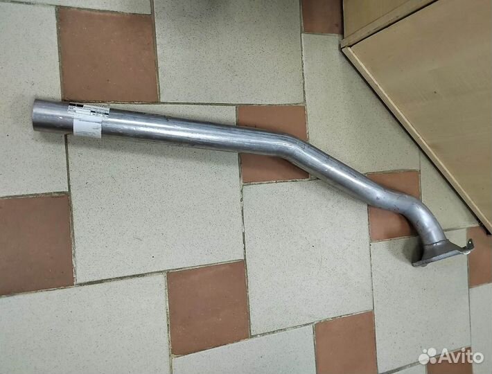 Труба приёмная под скобы VW Passat b3 / Golf 2