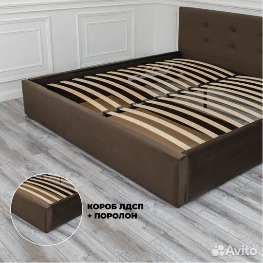 Кровать с матрасом