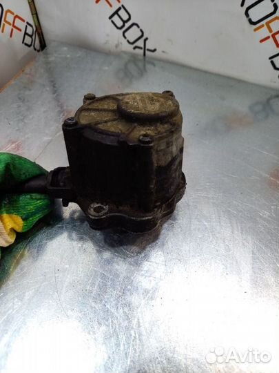 Насос вакуумный Mercedes C-Class W204 OM651 2.2