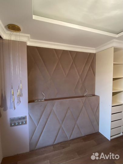 Мягкие стеновые панели и кровать