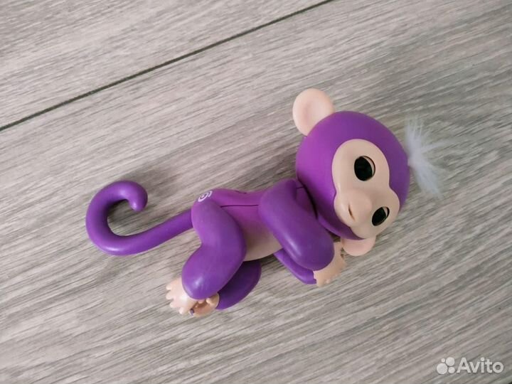 Обезьянка интерактивная Fingerlings