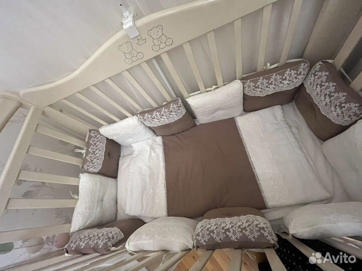 Детская кровать с матрасом и бортиками