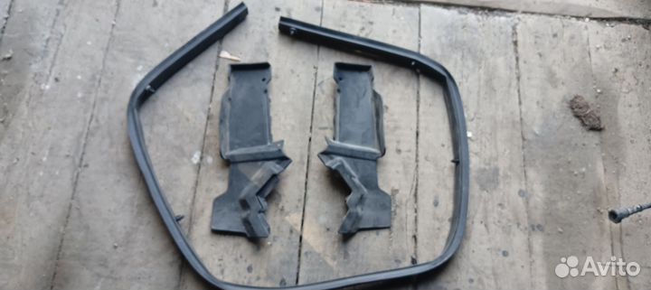 Накладка на жабо mitsubishi outlander 3 аутлэндер