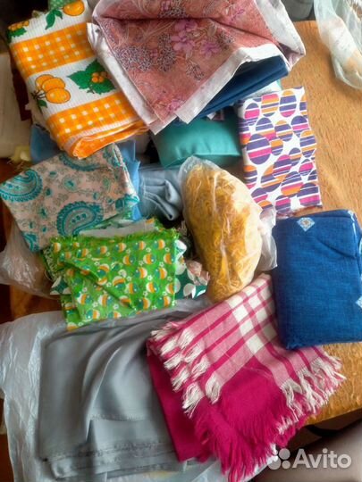 Ткань, лоскуты, ленты, резинки, молнии для рукодел