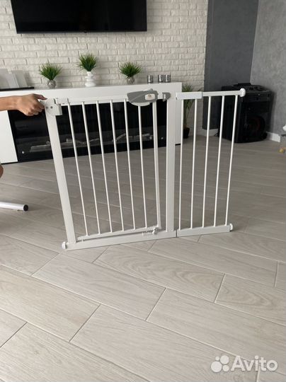 Барьер -калитка для проемов и лестниц