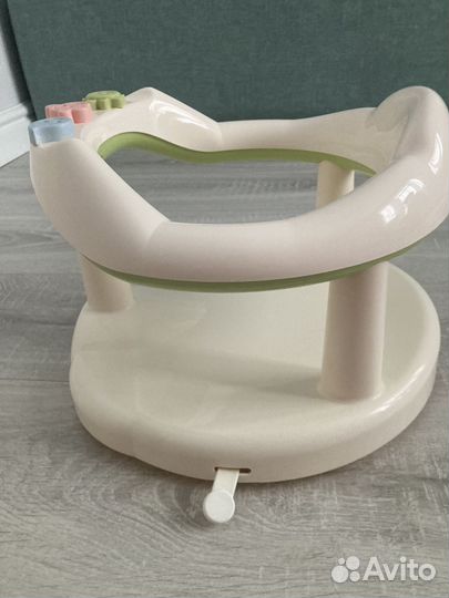 Стульчик для купания в ванной