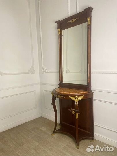 Антикварное зеркало с консолью Ампир