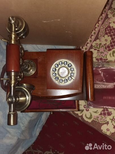 Ретро телефон