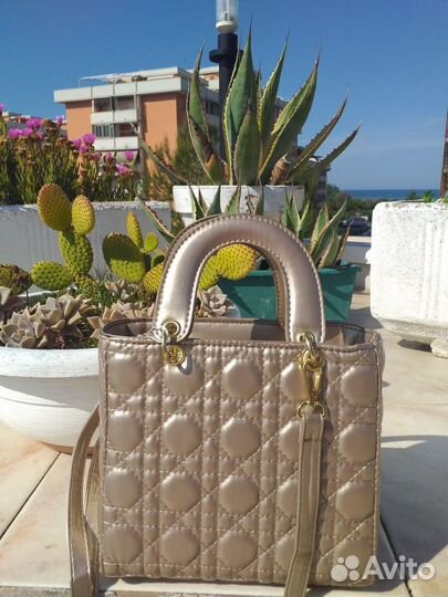 Сумки, кошельки, ремни натуральные из Италии