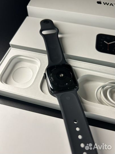 Apple Watch SE 44 mm