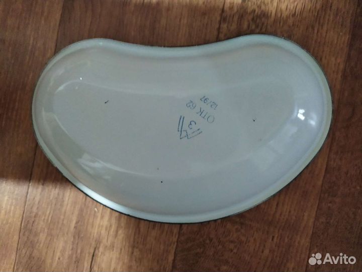 Лоток эмалированный почкообразный