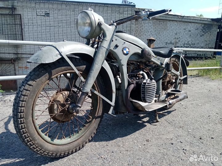 Мотоцикл бмв Р12