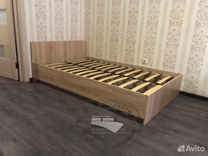 Кровать