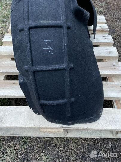 Локер верхний правый Skoda Octavia A5 FL