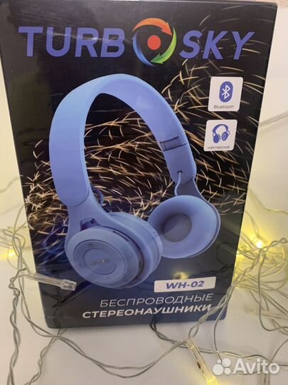 Беспроводные наушники Turbosky WH-02 разных цветов