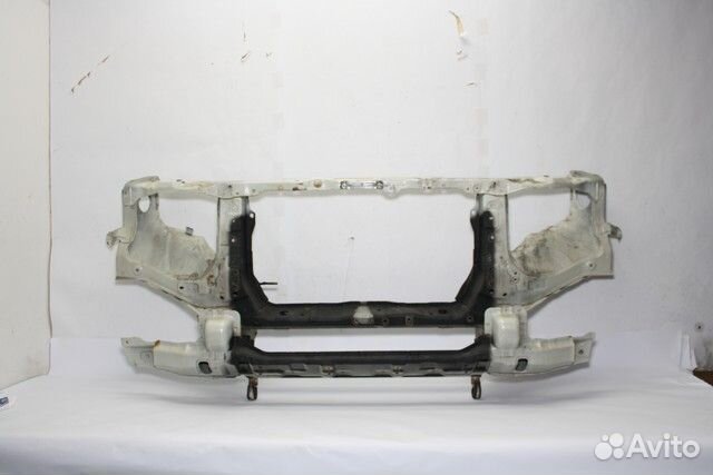 Суппорт радиатора 5215A252 Mitsubishi Pajero 4