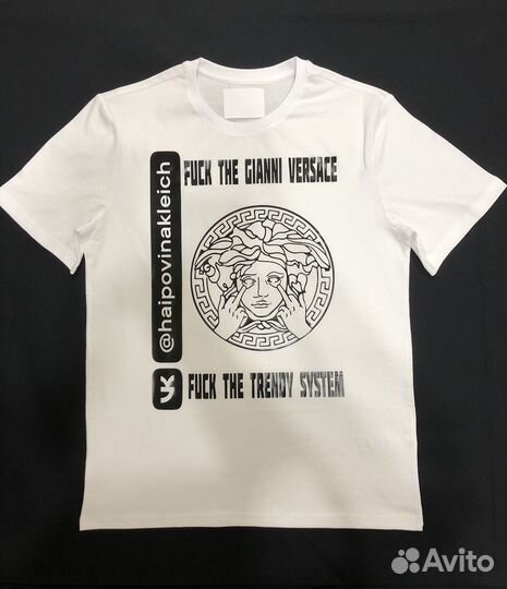 Наклейки на авто и одежду