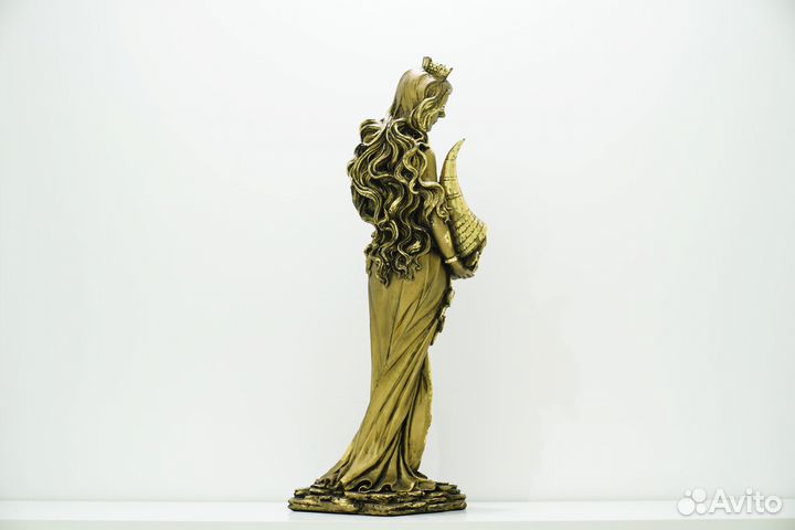 Статуэтка Фортуны